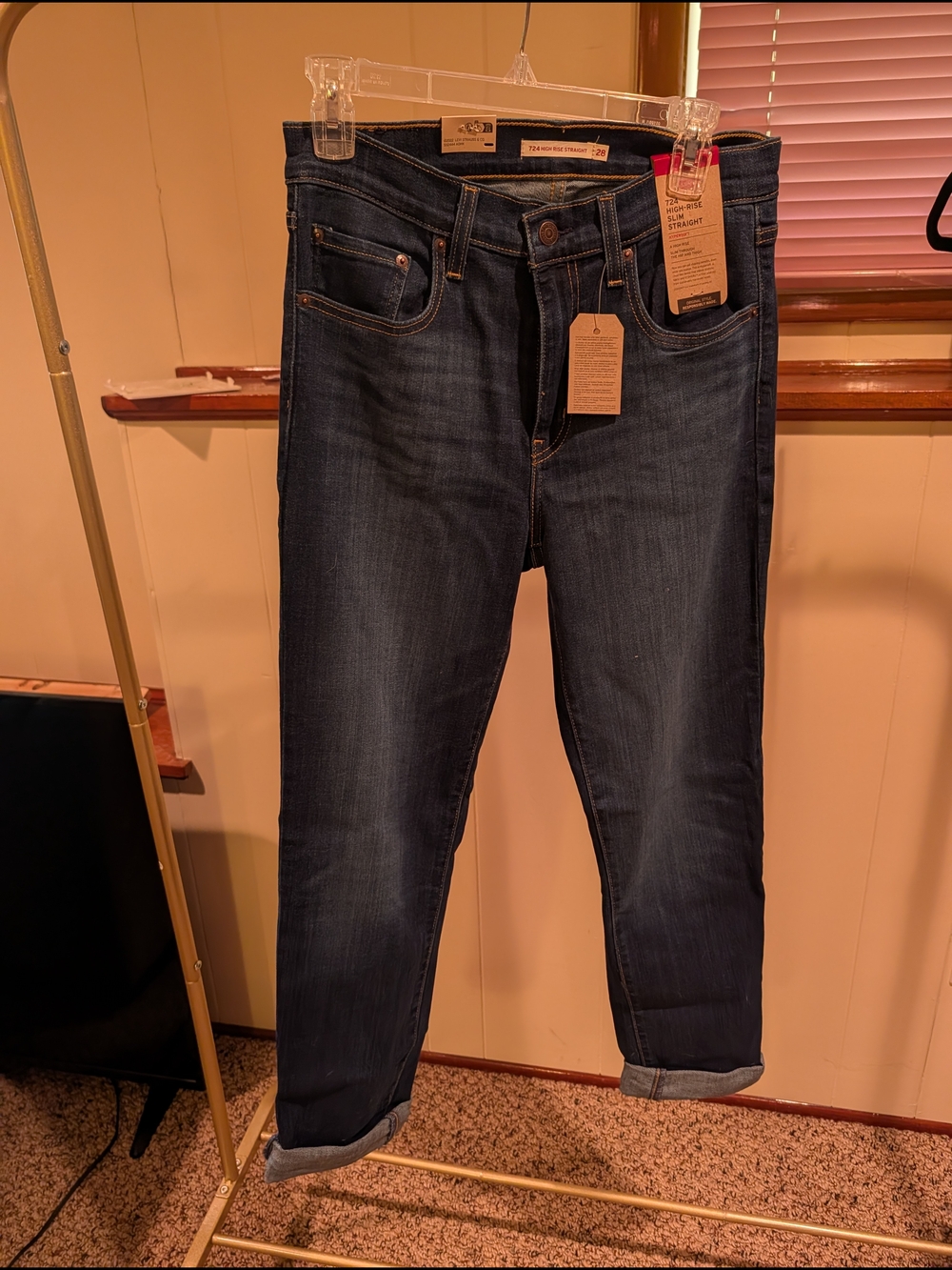 NWT Levi's Medium/dark wash straight jeans